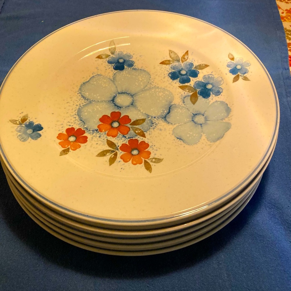 Lot of 5 Noritake Glimmer dinner plates